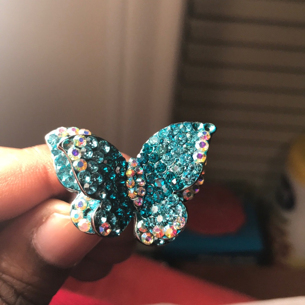 Butterfly ring